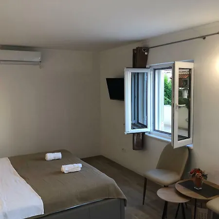 Alfa Pensión 3*